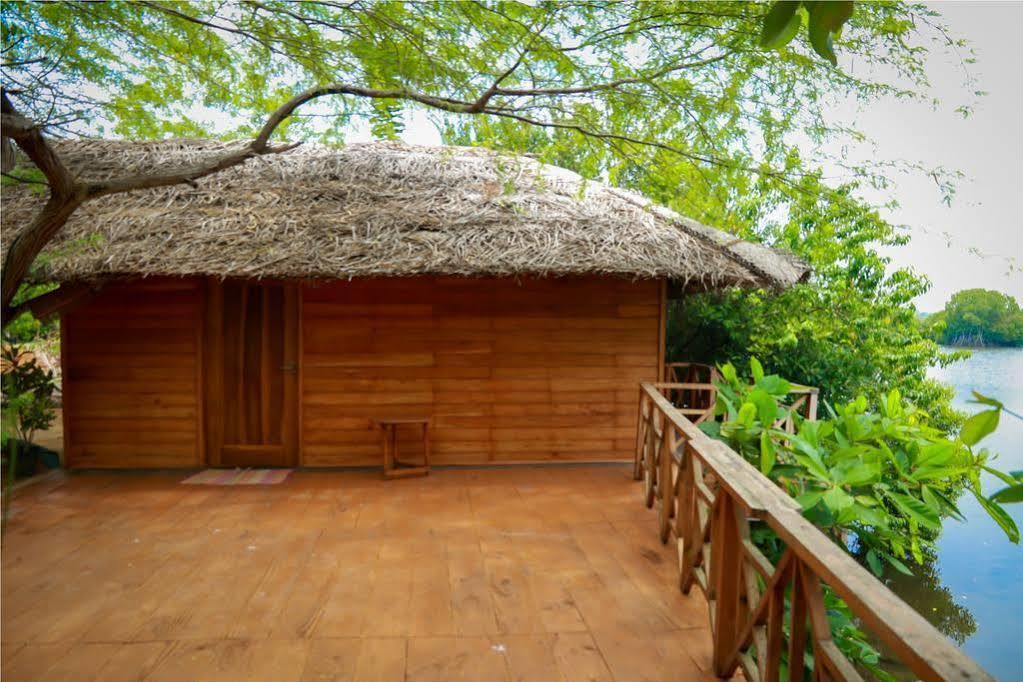 Harmony Beach Bungalows Tangalle Exterior photo